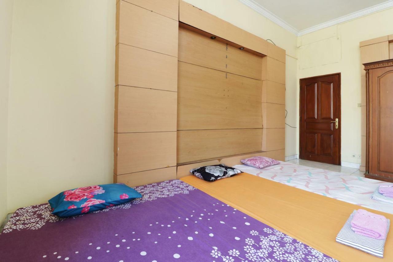 A Pousada Backpack Syariah Cempaka Putih Barat Jacarta Exterior foto